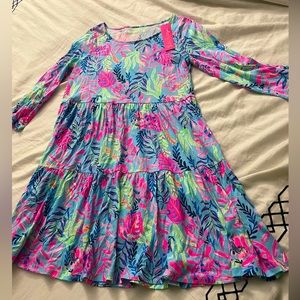 Lilly Pultizer long sleeve dress with pockets. Never been worn. Women’s size LG